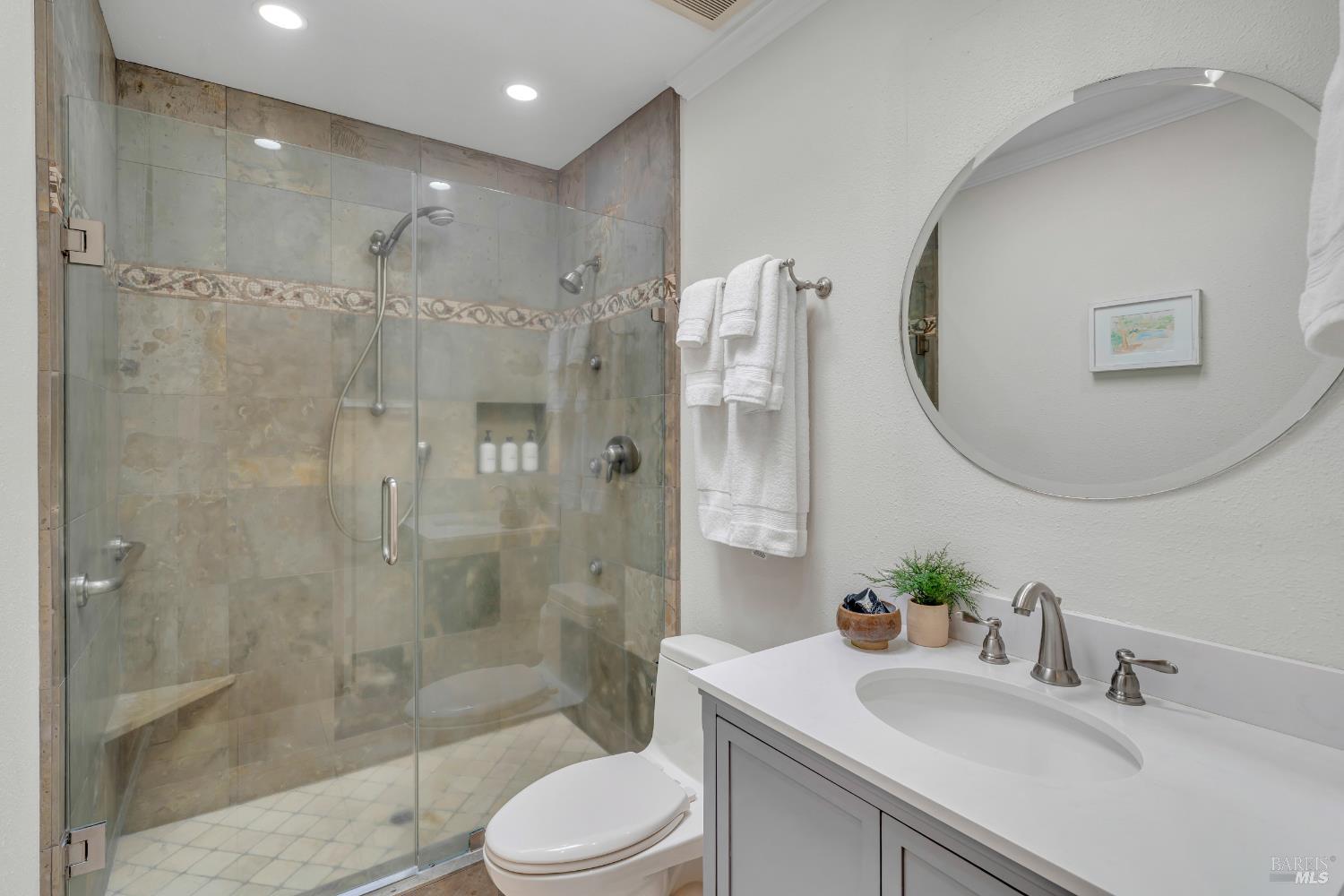 Detail Gallery Image 17 of 41 For 8854 Egg Farm Ln, Kenwood,  CA 95452 - 5 Beds | 3 Baths