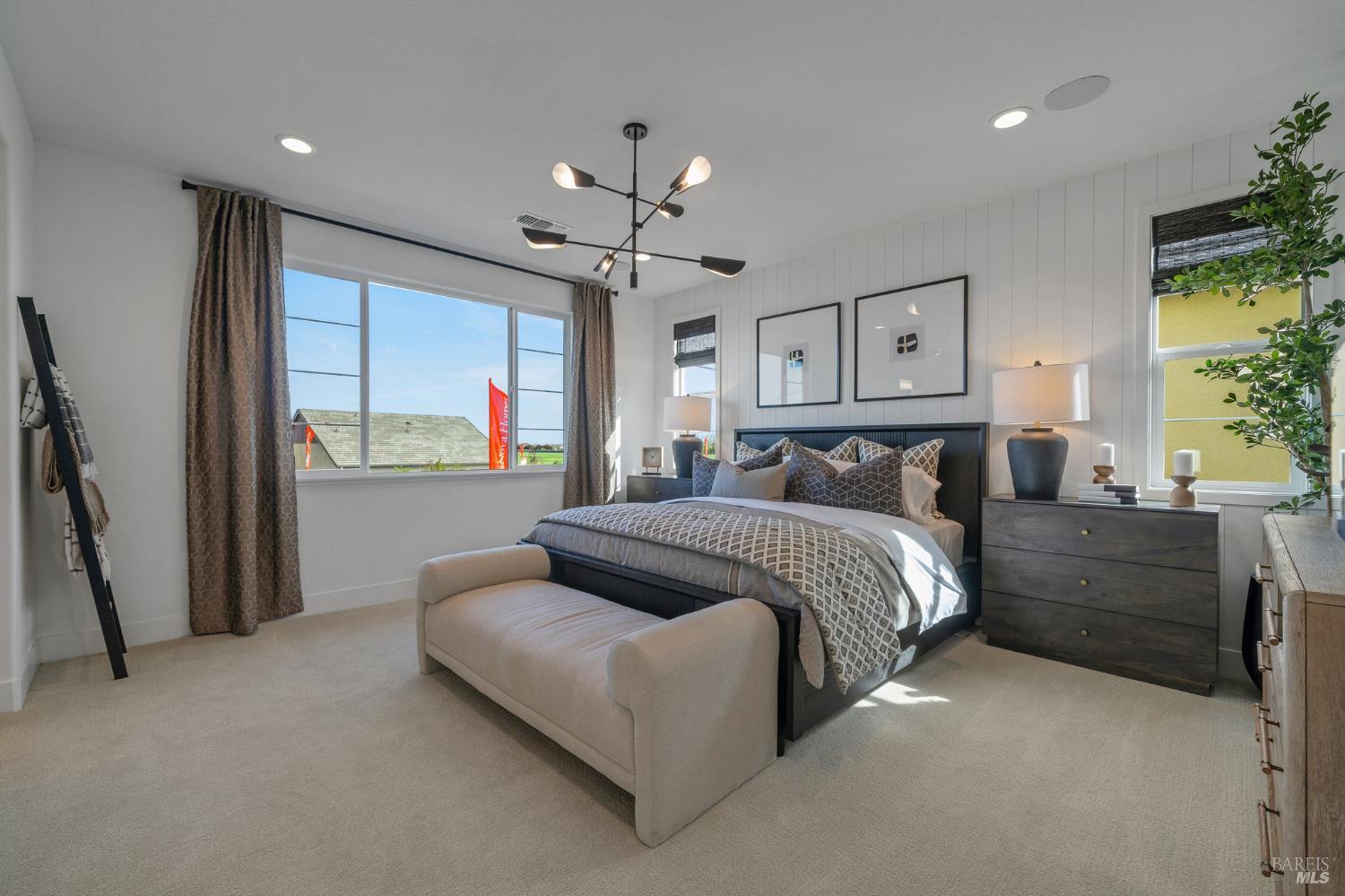 Detail Gallery Image 22 of 39 For 516 Eagle Cir, Oakley,  CA 94561 - 5 Beds | 3 Baths