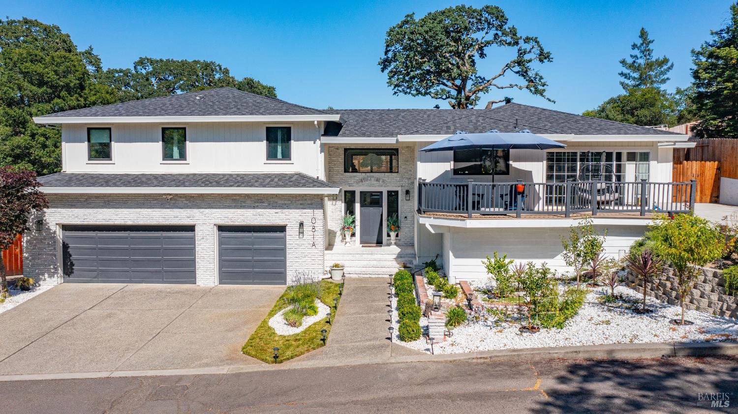 Detail Gallery Image 4 of 91 For 1081 Tamarisk Dr a,  Napa,  CA 94559 - 4 Beds | 3/1 Baths