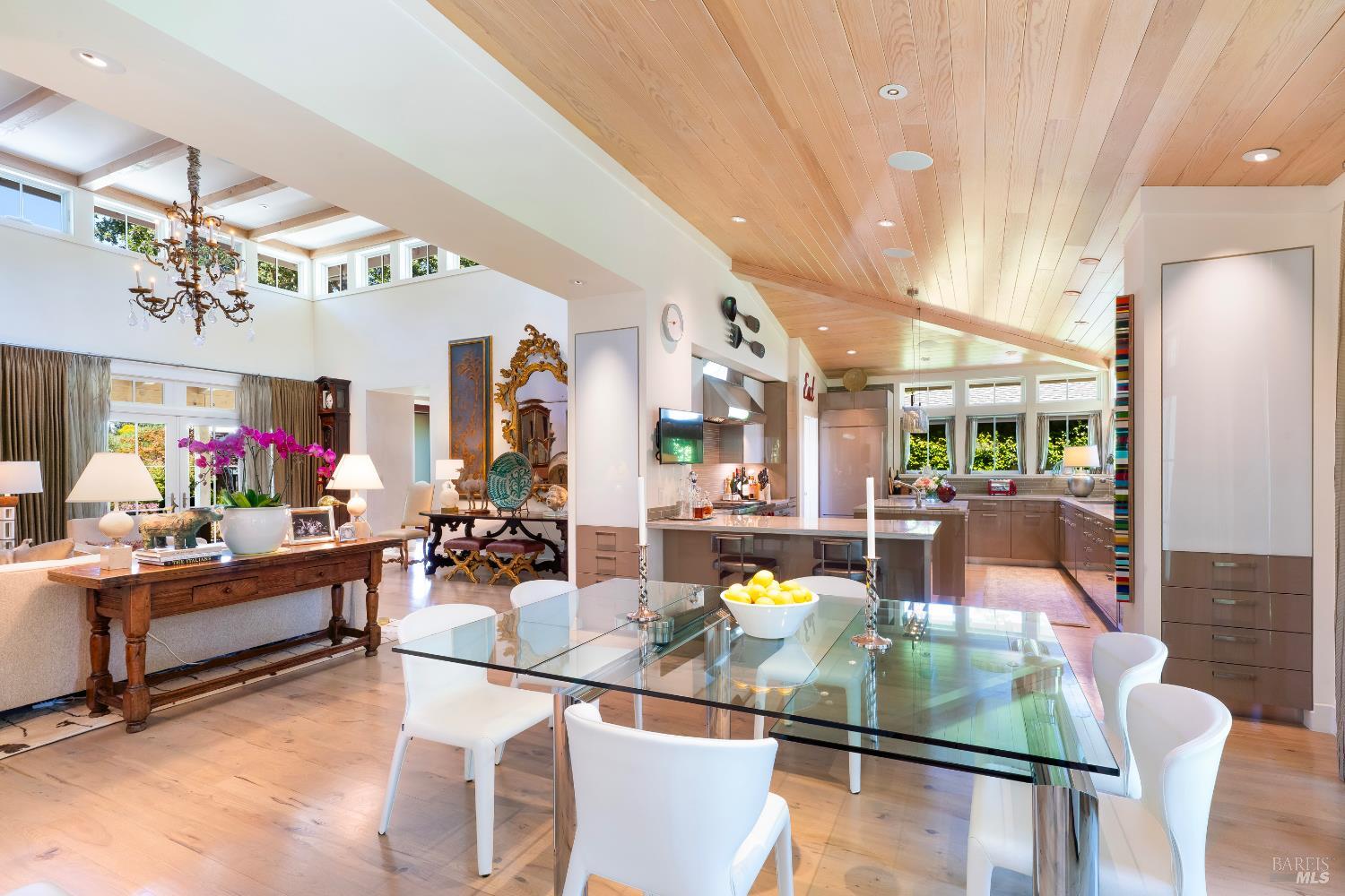 Detail Gallery Image 12 of 52 For 1551 Spring St, Saint Helena,  CA 94574 - 4 Beds | 4/1 Baths