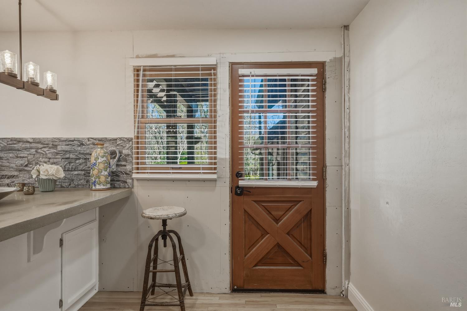 Detail Gallery Image 26 of 75 For 1001 Louis Way, Lakeport,  CA 95453 - 3 Beds | 2/1 Baths