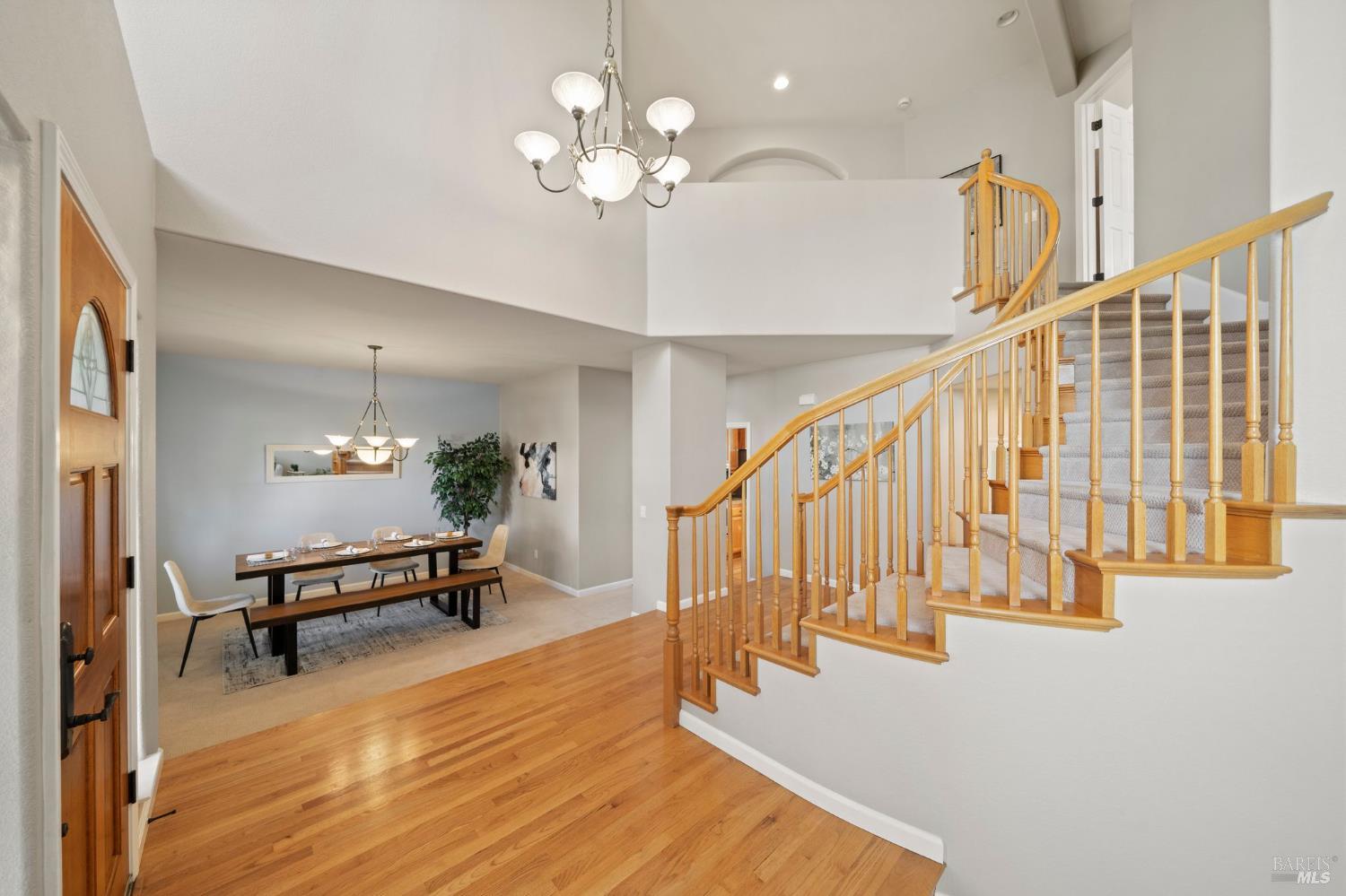 Detail Gallery Image 8 of 72 For 4706 Devonshire Pl, Santa Rosa,  CA 95405 - 5 Beds | 3 Baths