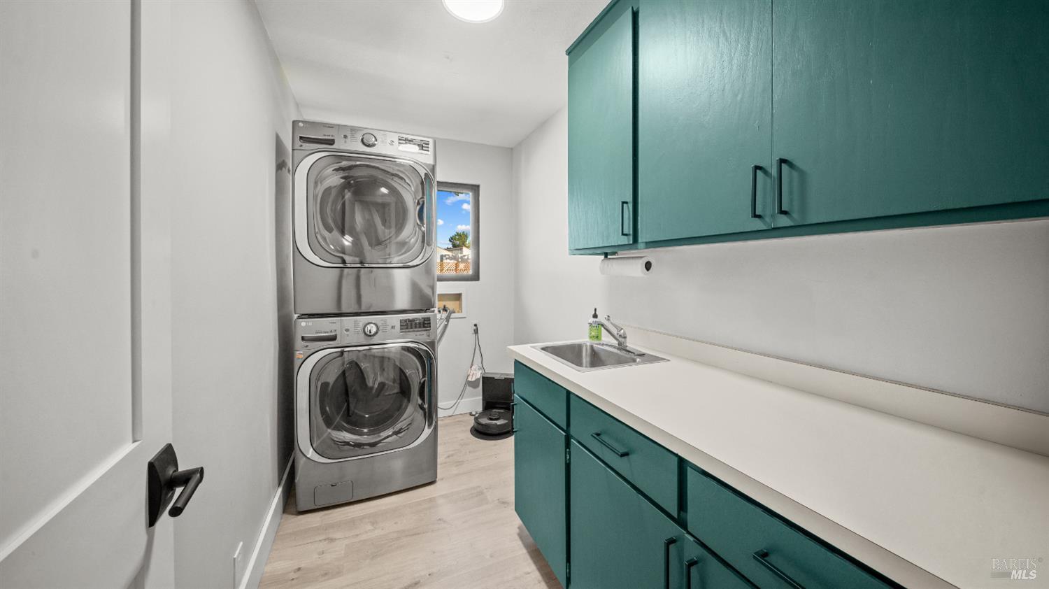 Detail Gallery Image 44 of 91 For 1081 Tamarisk Dr a,  Napa,  CA 94559 - 4 Beds | 3/1 Baths