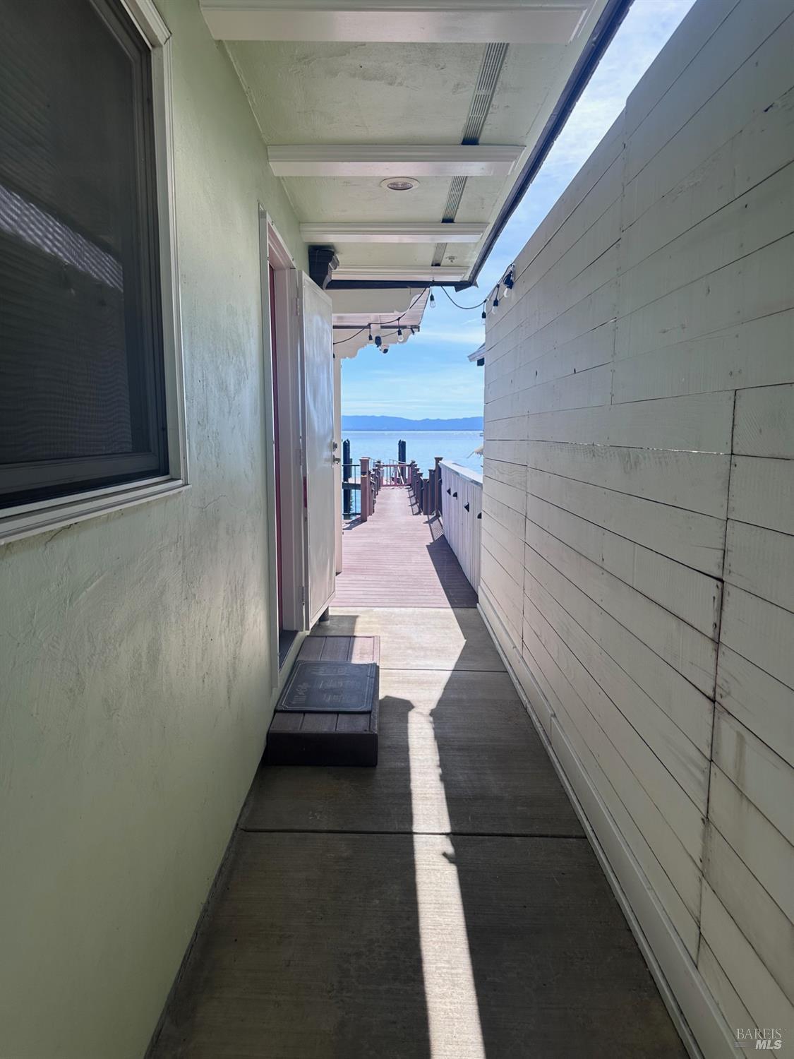 Detail Gallery Image 12 of 14 For 3219 Lakeshore Blvd, Nice,  CA 95464 - 2 Beds | 1/1 Baths