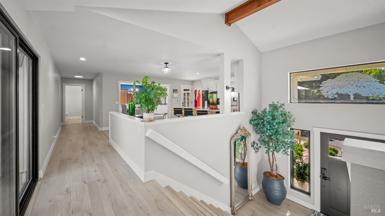 Detail Gallery Image 13 of 91 For 1081 Tamarisk Dr a,  Napa,  CA 94559 - 4 Beds | 3/1 Baths