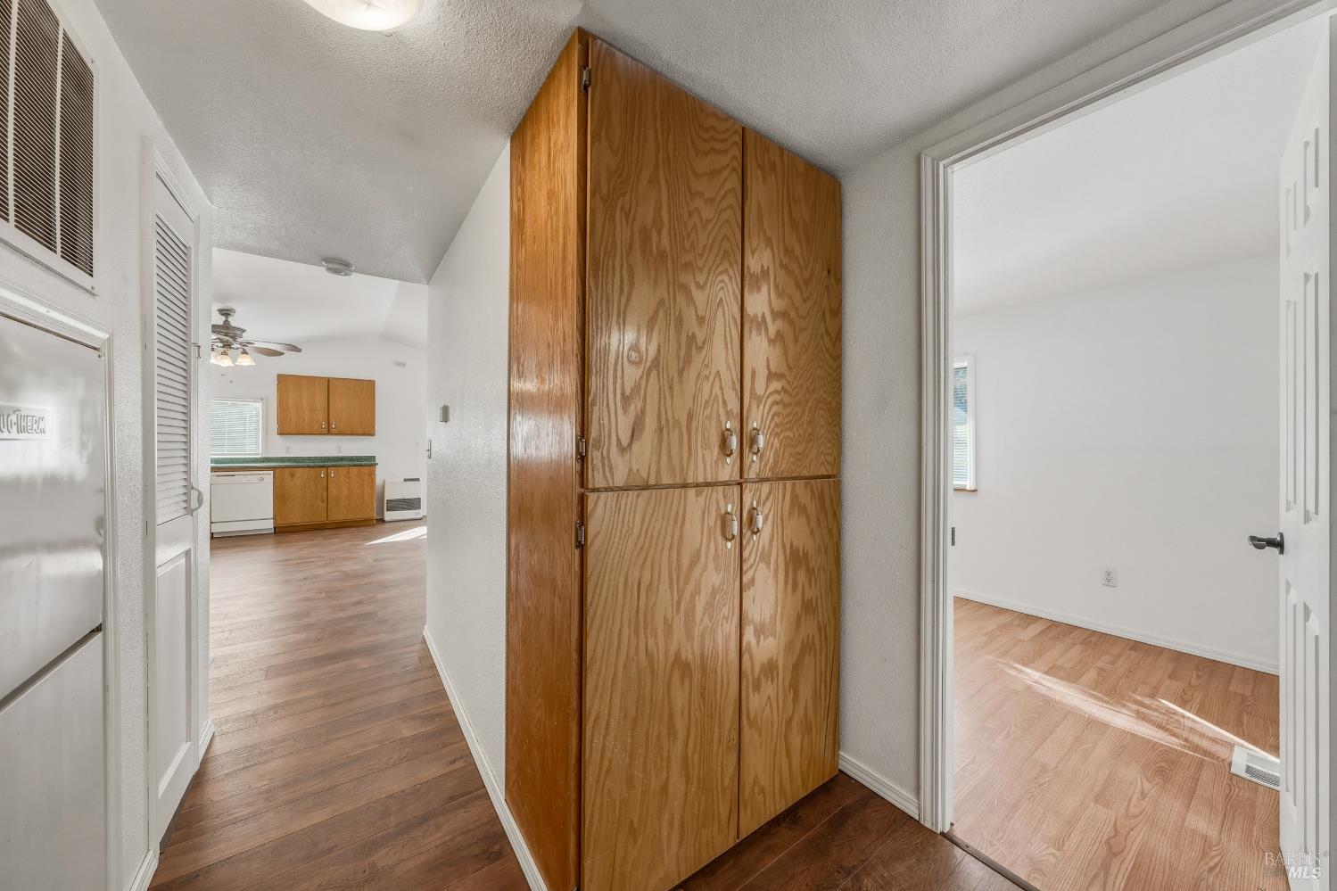 Detail Gallery Image 27 of 40 For 3990 Manchester Ave, Clearlake,  CA 95422 - 3 Beds | 1 Baths