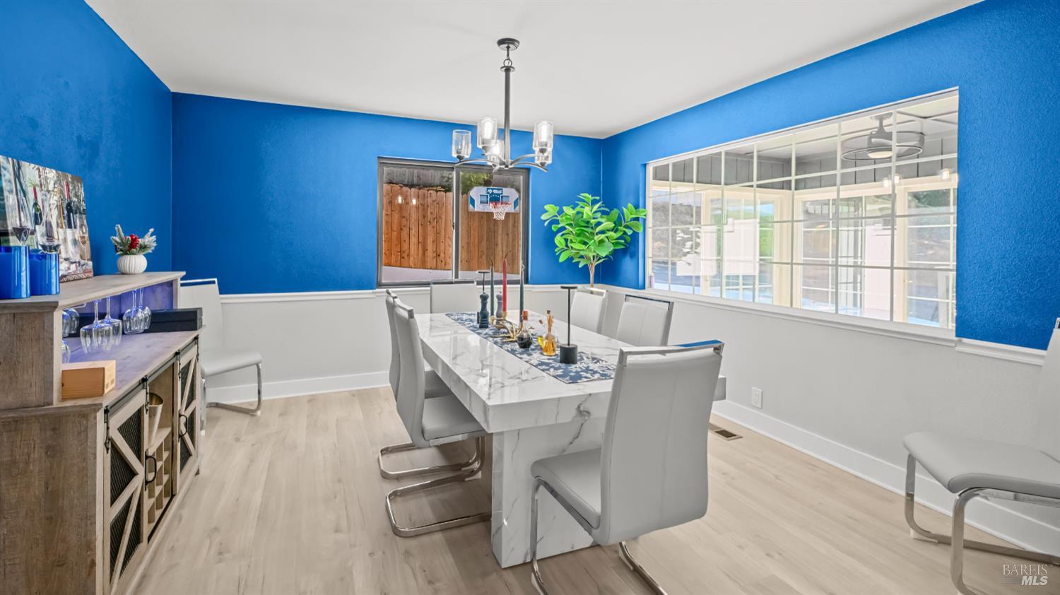 Detail Gallery Image 16 of 91 For 1081 Tamarisk Dr a,  Napa,  CA 94559 - 4 Beds | 3/1 Baths