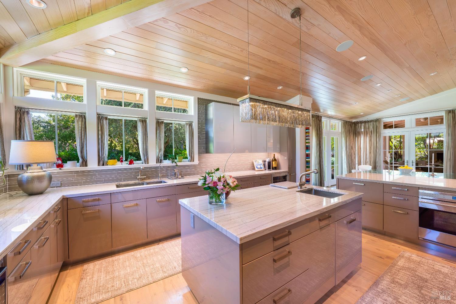 Detail Gallery Image 16 of 52 For 1551 Spring St, Saint Helena,  CA 94574 - 4 Beds | 4/1 Baths