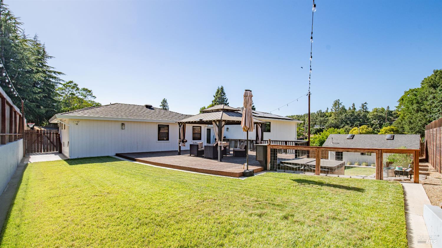 Detail Gallery Image 45 of 91 For 1081 Tamarisk Dr a,  Napa,  CA 94559 - 4 Beds | 3/1 Baths