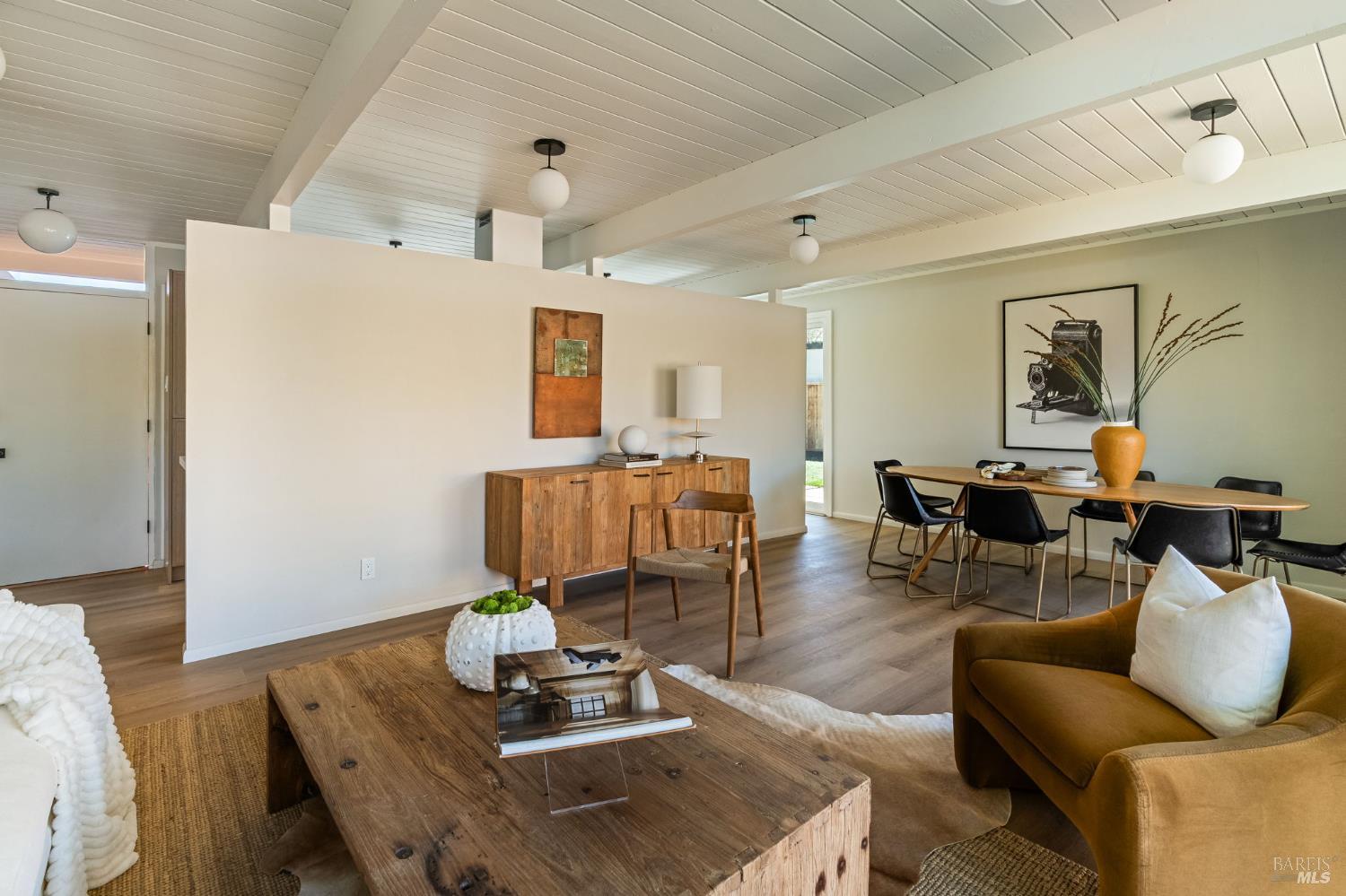 Detail Gallery Image 14 of 27 For 776 Montecillo Rd, San Rafael,  CA 94903 - 3 Beds | 2 Baths