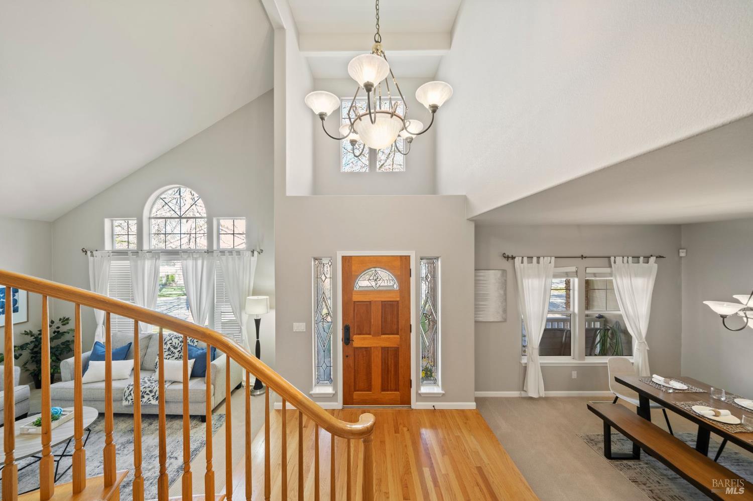 Detail Gallery Image 15 of 72 For 4706 Devonshire Pl, Santa Rosa,  CA 95405 - 5 Beds | 3 Baths