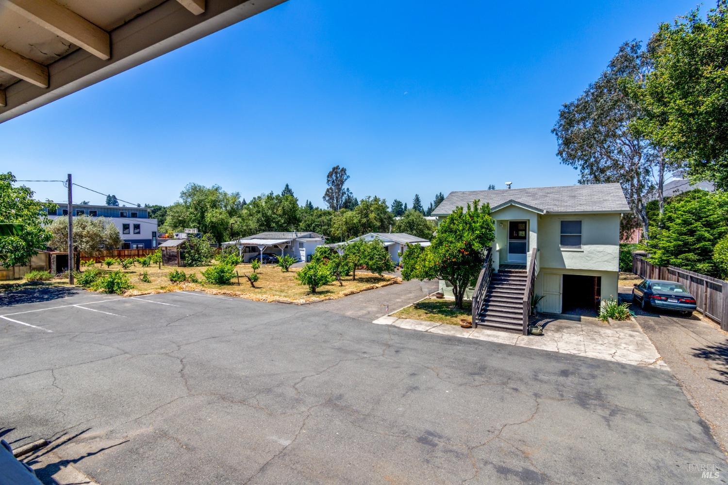 Detail Gallery Image 24 of 30 For 821 Healdsburg Ave, Healdsburg,  CA 95448 - – Beds | – Baths