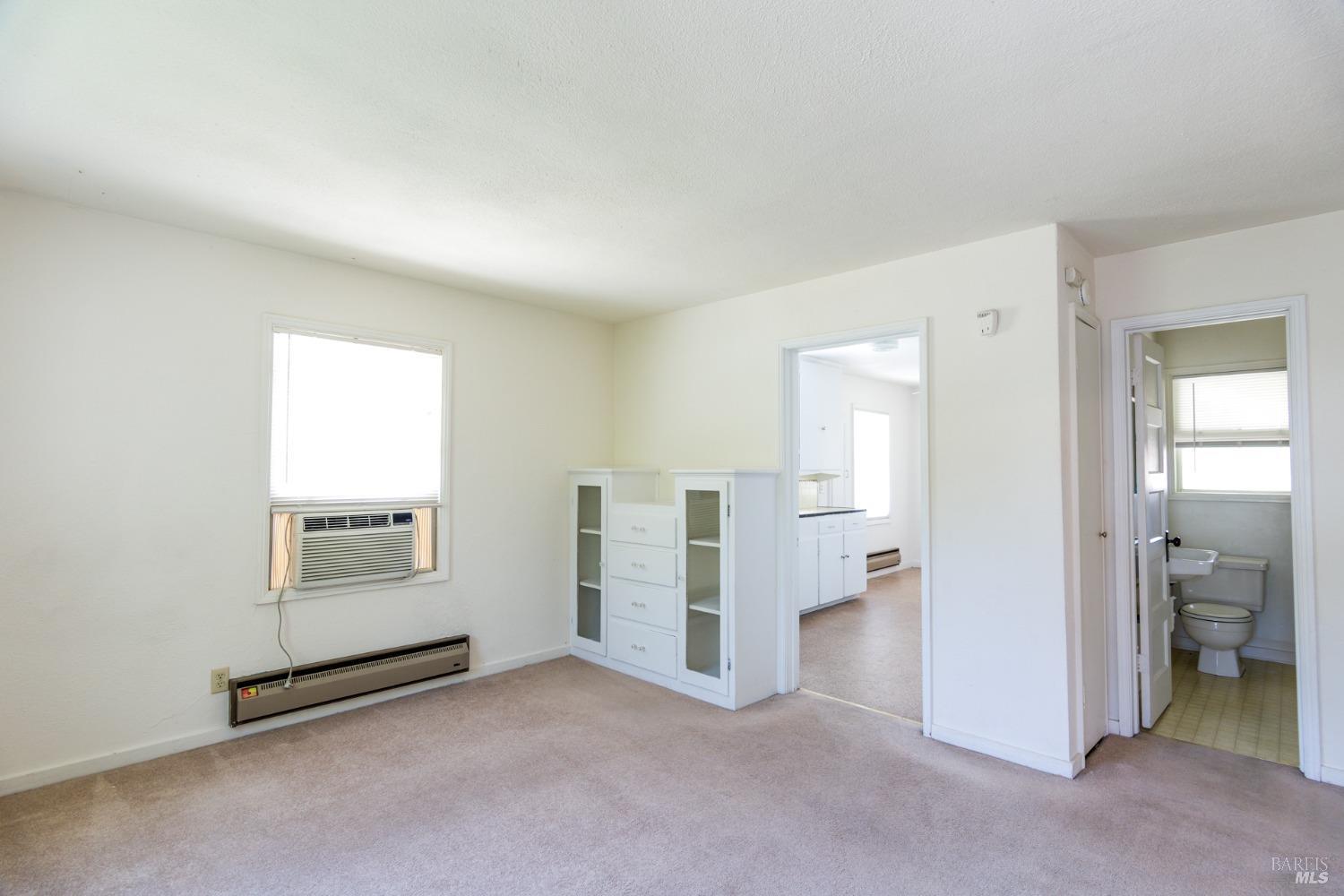 Detail Gallery Image 19 of 30 For 821 Healdsburg Ave, Healdsburg,  CA 95448 - – Beds | – Baths