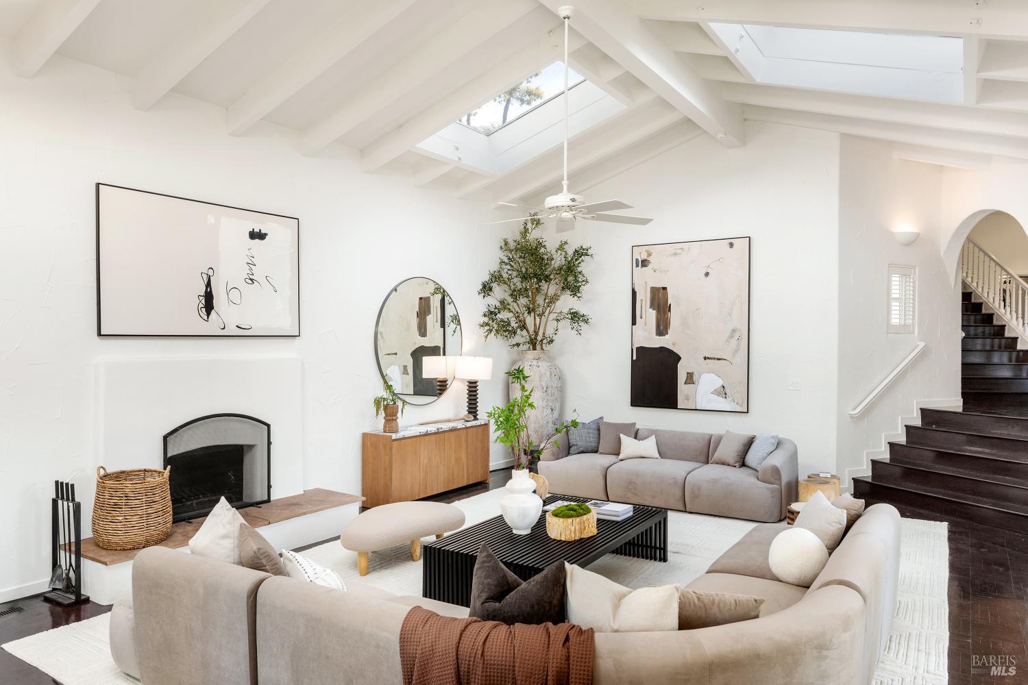 Detail Gallery Image 9 of 56 For 4377 Warm Springs Rd, Glen Ellen,  CA 95442 - 4 Beds | 8/2 Baths