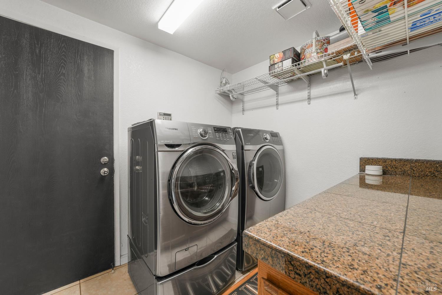 Detail Gallery Image 30 of 39 For 384 Dublin Way, Vacaville,  CA 95688 - 3 Beds | 2/1 Baths