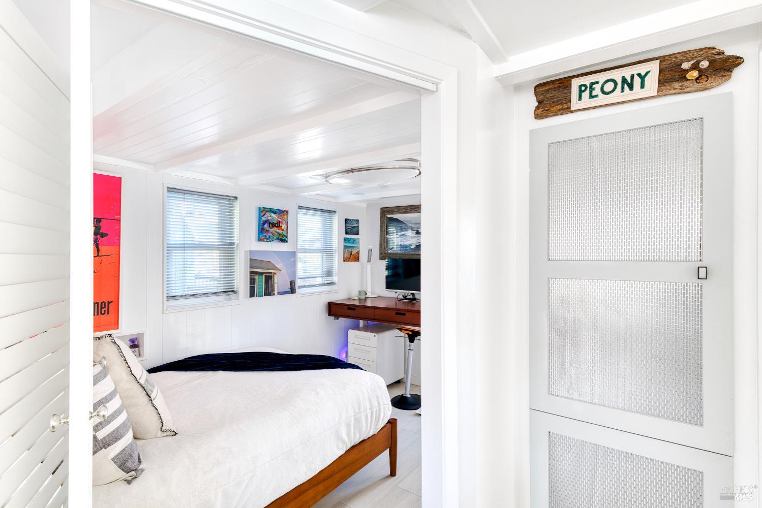 Detail Gallery Image 16 of 34 For 17 East Pier Unkn, Sausalito,  CA 94965 - 2 Beds | 1 Baths