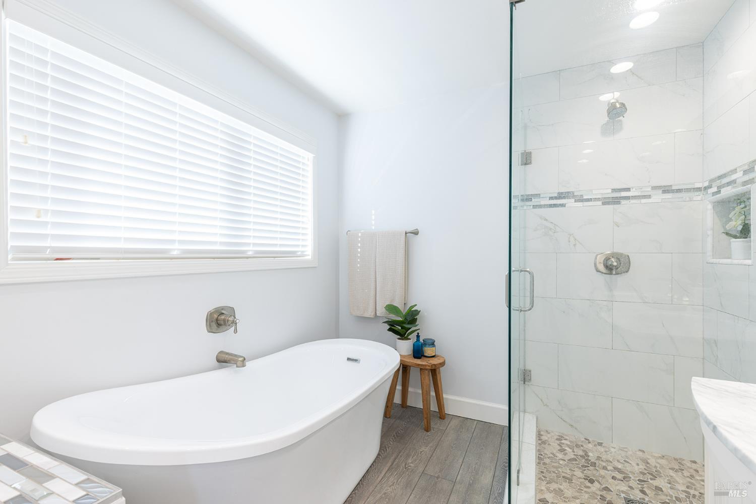 Detail Gallery Image 30 of 46 For 19 Inverness Dr, Napa,  CA 94558 - 3 Beds | 2/1 Baths