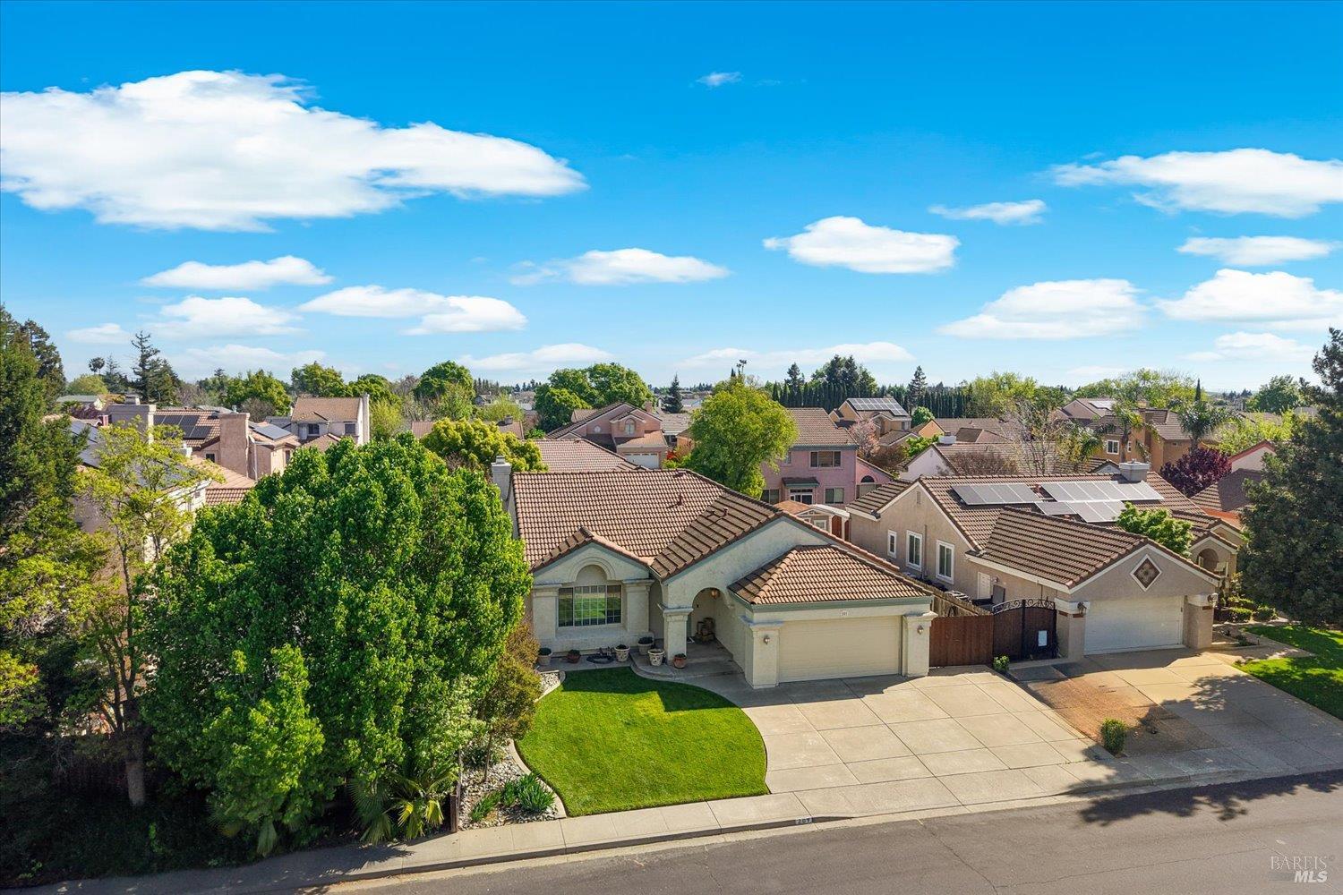 Detail Gallery Image 78 of 87 For 207 Laurelwood Way, Vacaville,  CA 95687 - 3 Beds | 2 Baths