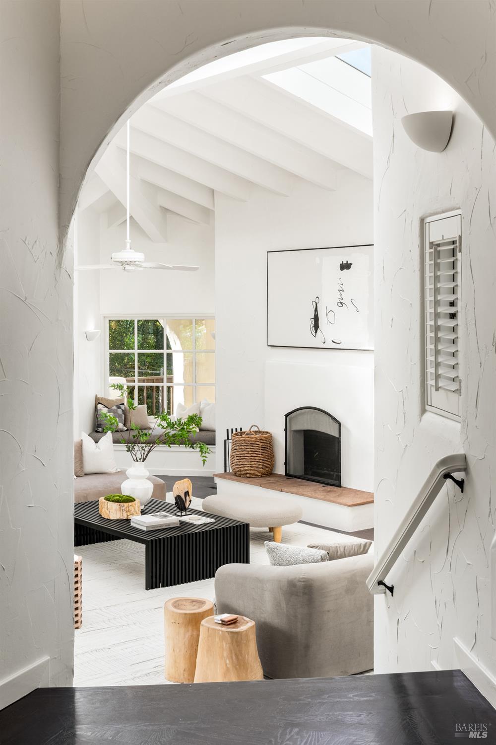 Detail Gallery Image 6 of 56 For 4377 Warm Springs Rd, Glen Ellen,  CA 95442 - 4 Beds | 8/2 Baths