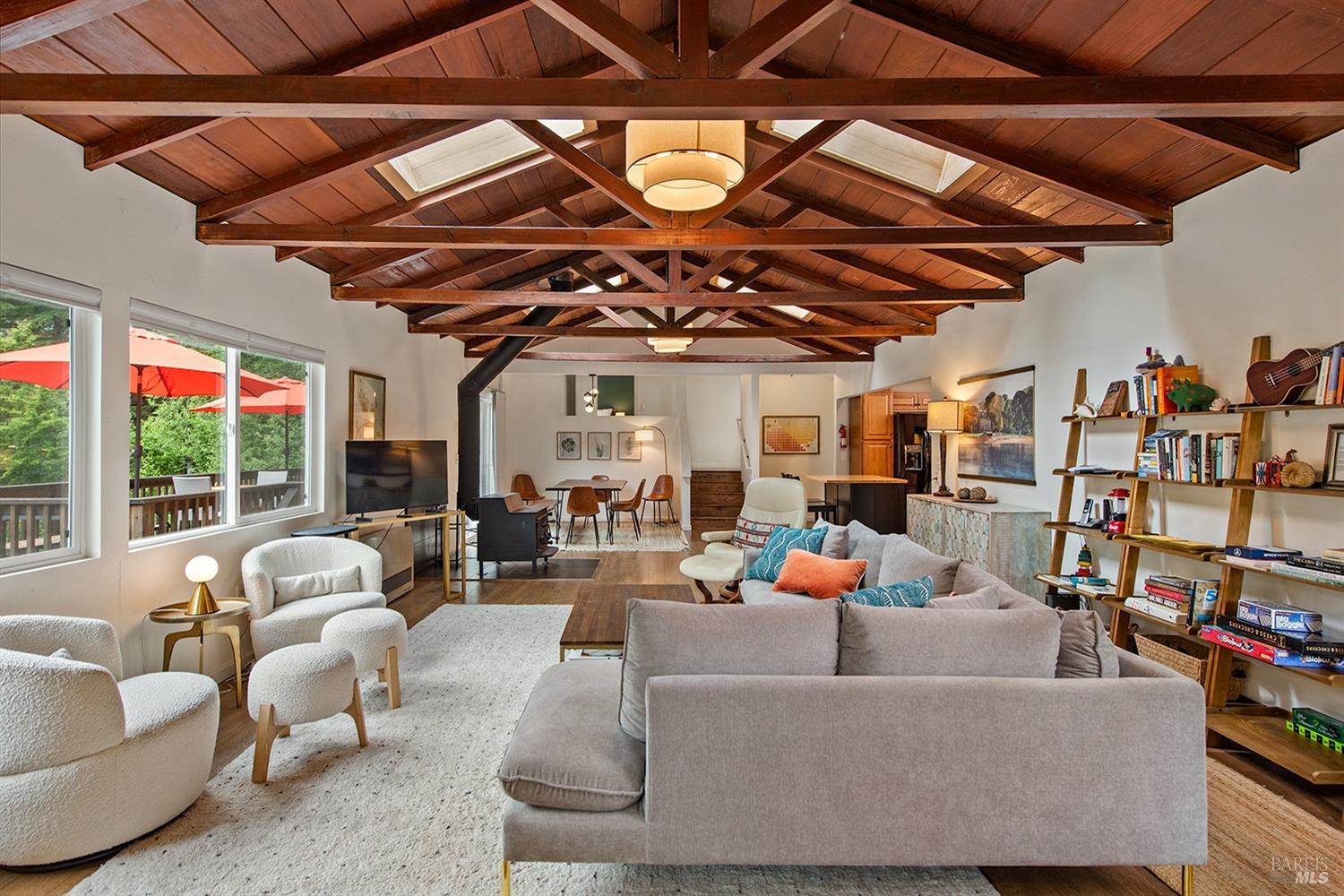 10680 Old River Road photo 3