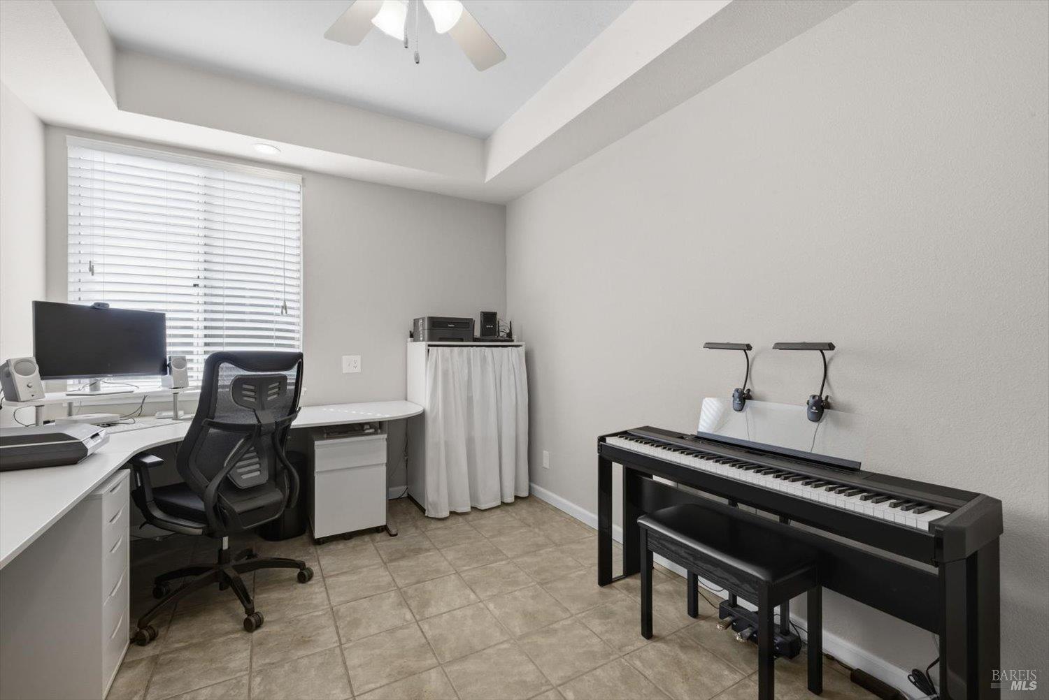 Detail Gallery Image 42 of 87 For 207 Laurelwood Way, Vacaville,  CA 95687 - 3 Beds | 2 Baths