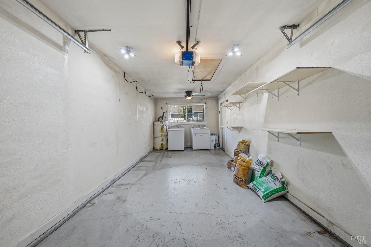 Detail Gallery Image 34 of 48 For 101 Marina Dr, Lakeport,  CA 95453 - 2 Beds | 1/1 Baths