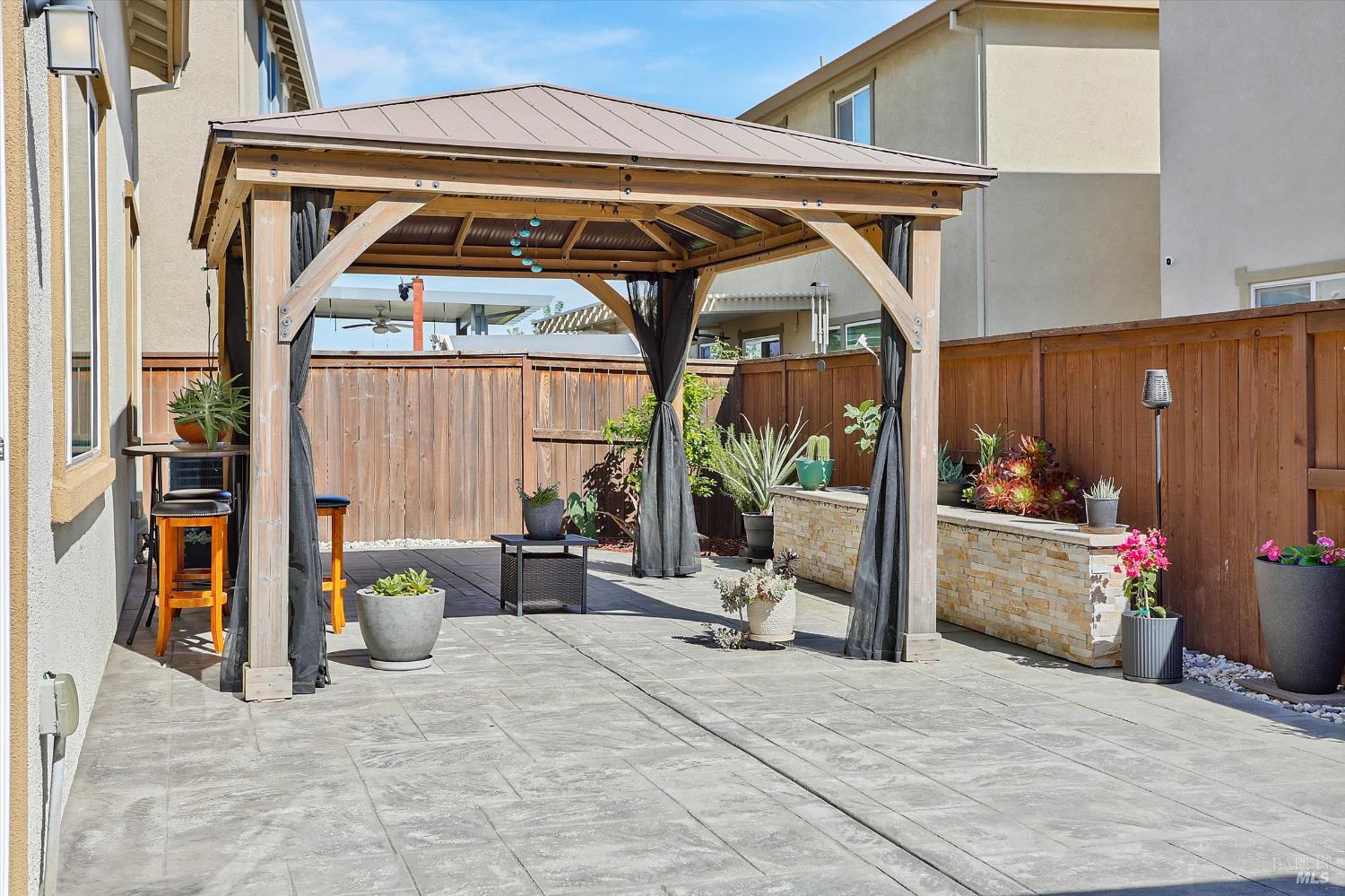 Detail Gallery Image 33 of 41 For 1417 Spur Ln, Fairfield,  CA 94533 - 4 Beds | 3 Baths