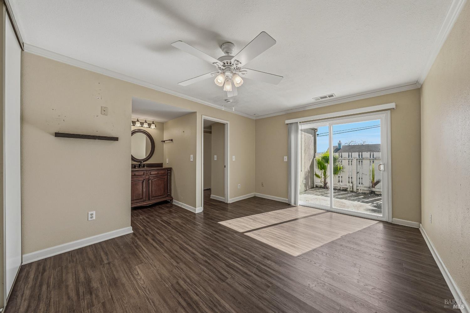 Detail Gallery Image 25 of 48 For 101 Marina Dr, Lakeport,  CA 95453 - 2 Beds | 1/1 Baths