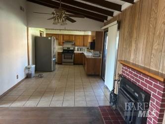 Detail Gallery Image 8 of 23 For 101 Arlington Dr, Petaluma,  CA 94952 - 3 Beds | 2 Baths