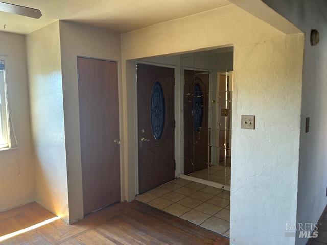 Detail Gallery Image 6 of 23 For 101 Arlington Dr, Petaluma,  CA 94952 - 3 Beds | 2 Baths