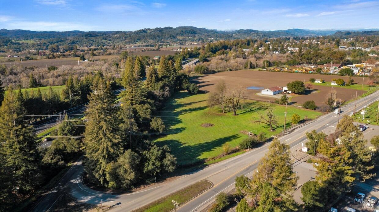 Detail Gallery Image 6 of 9 For 13255 Healdsburg Ave, Healdsburg,  CA 95448 - – Beds | – Baths