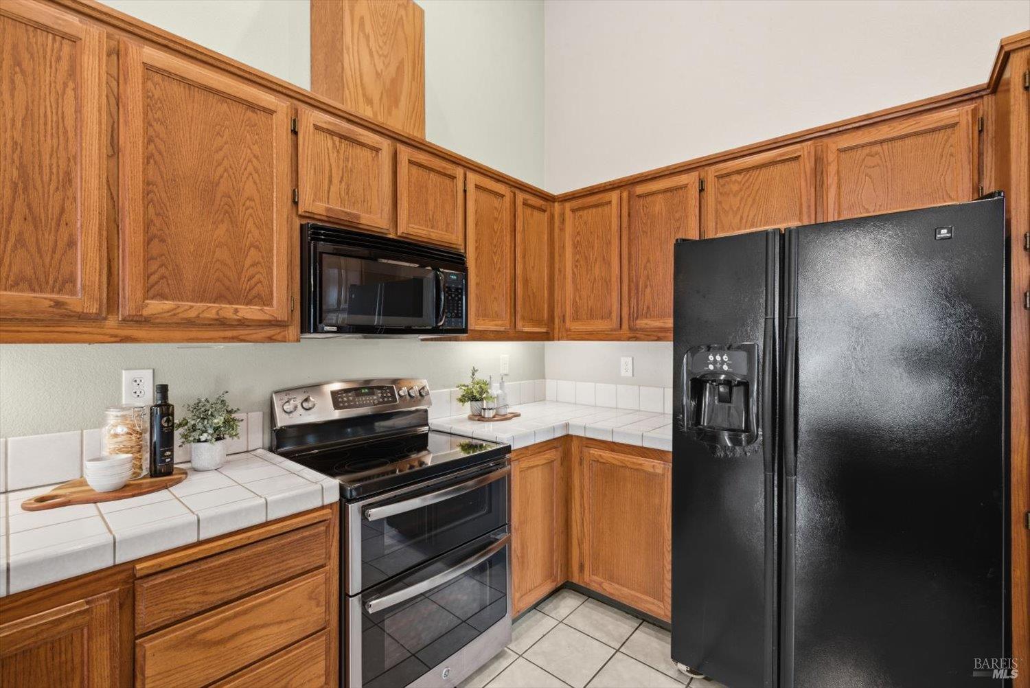 Detail Gallery Image 32 of 87 For 207 Laurelwood Way, Vacaville,  CA 95687 - 3 Beds | 2 Baths