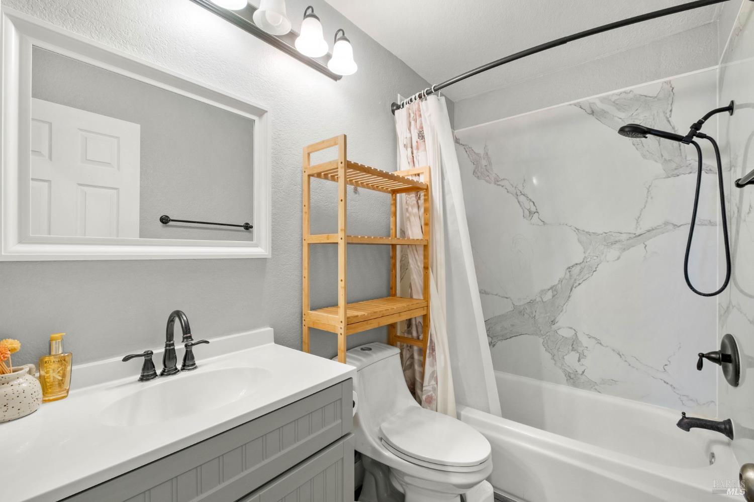 Detail Gallery Image 22 of 36 For 619 Rutgers St, Vacaville,  CA 95687 - 4 Beds | 2 Baths