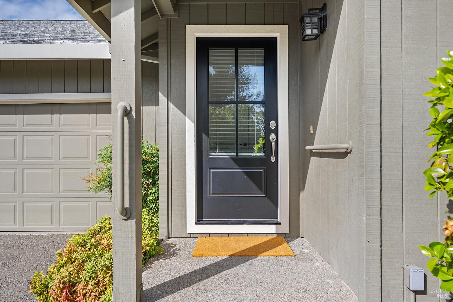 Detail Gallery Image 18 of 51 For 435 University St, Healdsburg,  CA 95448 - 4 Beds | 4 Baths