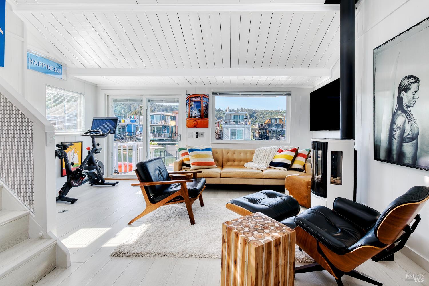 Detail Gallery Image 8 of 34 For 17 East Pier Unkn, Sausalito,  CA 94965 - 2 Beds | 1 Baths