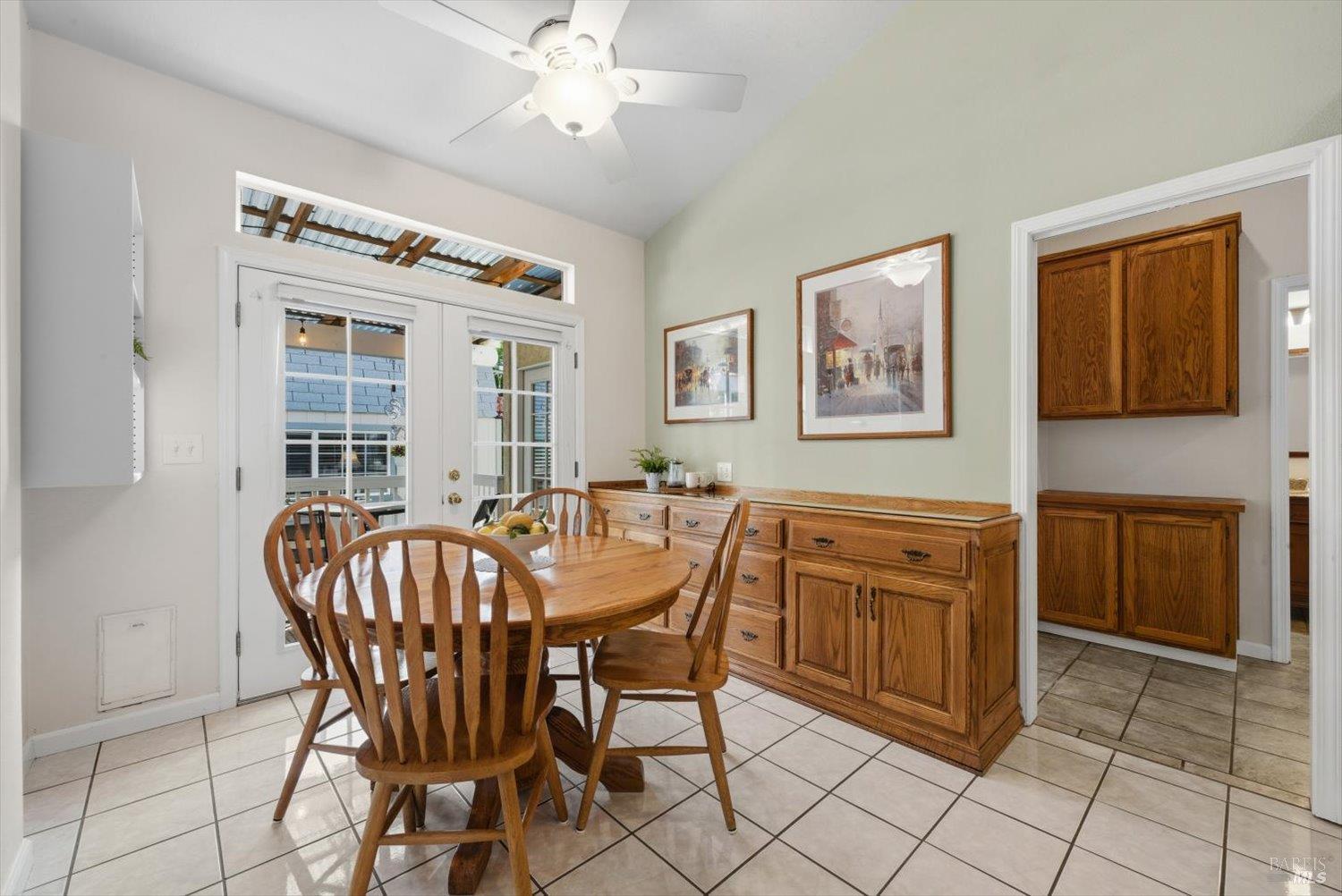 Detail Gallery Image 22 of 87 For 207 Laurelwood Way, Vacaville,  CA 95687 - 3 Beds | 2 Baths