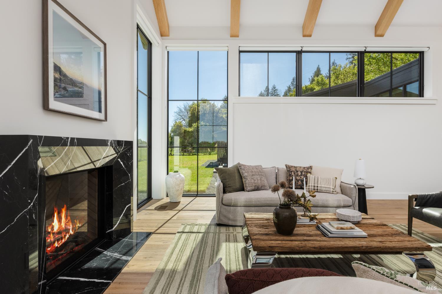 Detail Gallery Image 14 of 47 For 2998 W Dry Creek Rd, Healdsburg,  CA 95448 - 3 Beds | 3 Baths