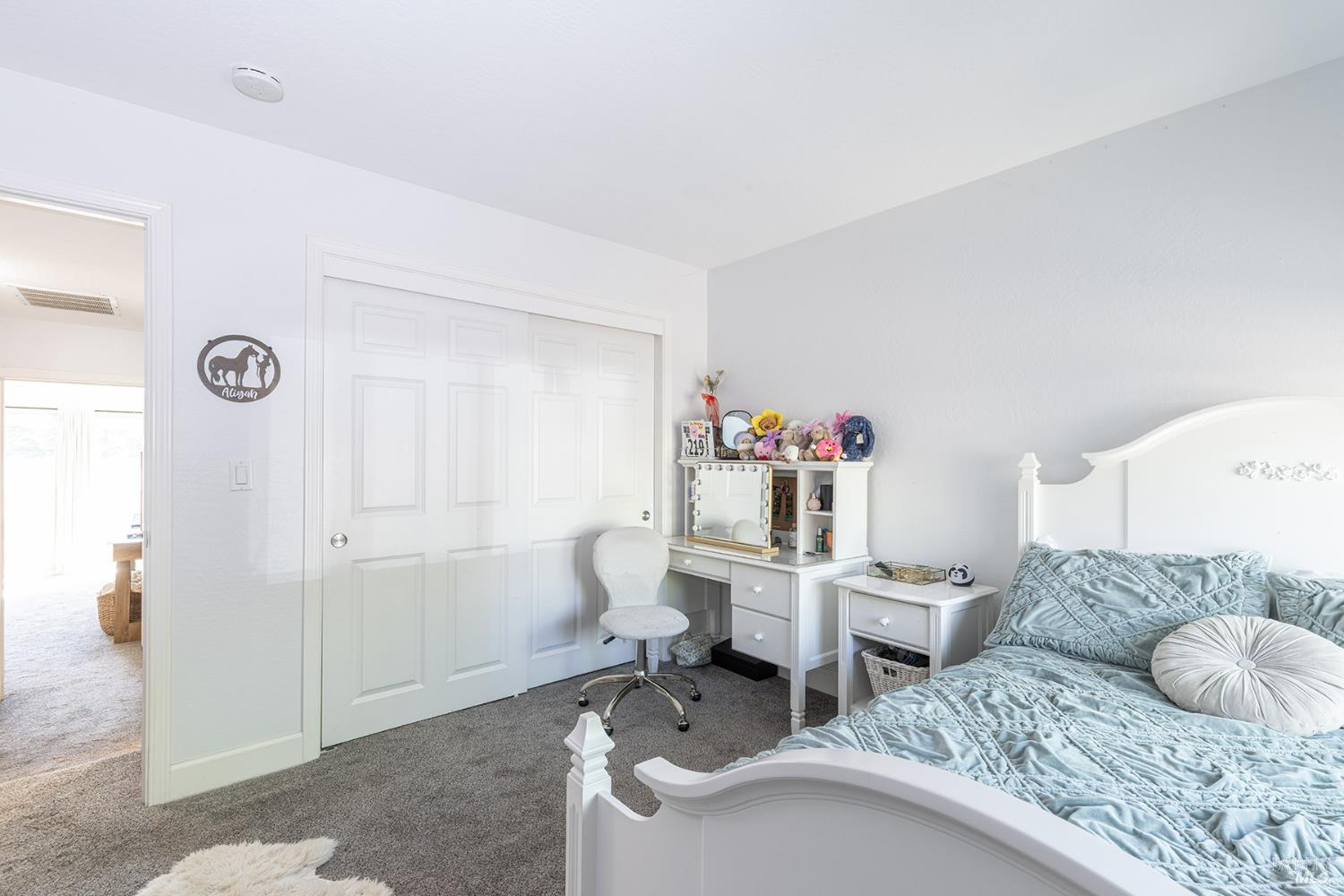 Detail Gallery Image 32 of 46 For 19 Inverness Dr, Napa,  CA 94558 - 3 Beds | 2/1 Baths