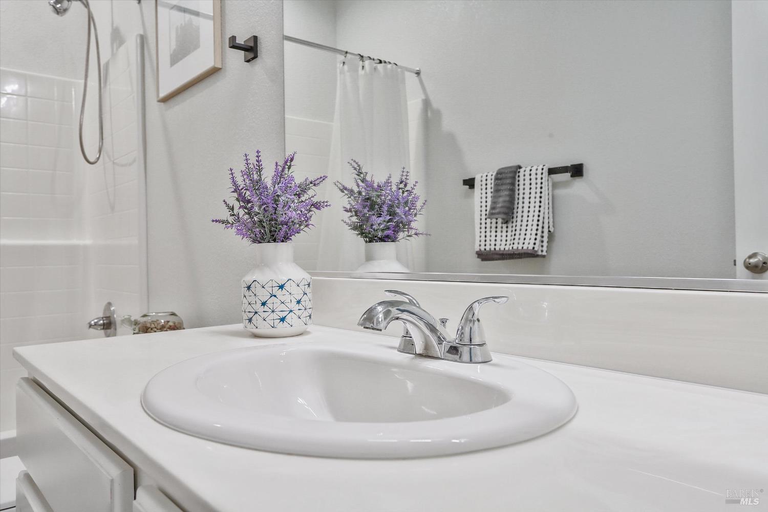 Detail Gallery Image 15 of 41 For 1417 Spur Ln, Fairfield,  CA 94533 - 4 Beds | 3 Baths