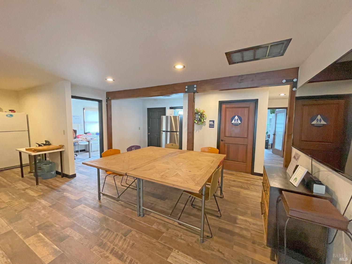 Detail Gallery Image 14 of 37 For 1617 4th St, Santa Rosa,  CA 95404 - – Beds | – Baths