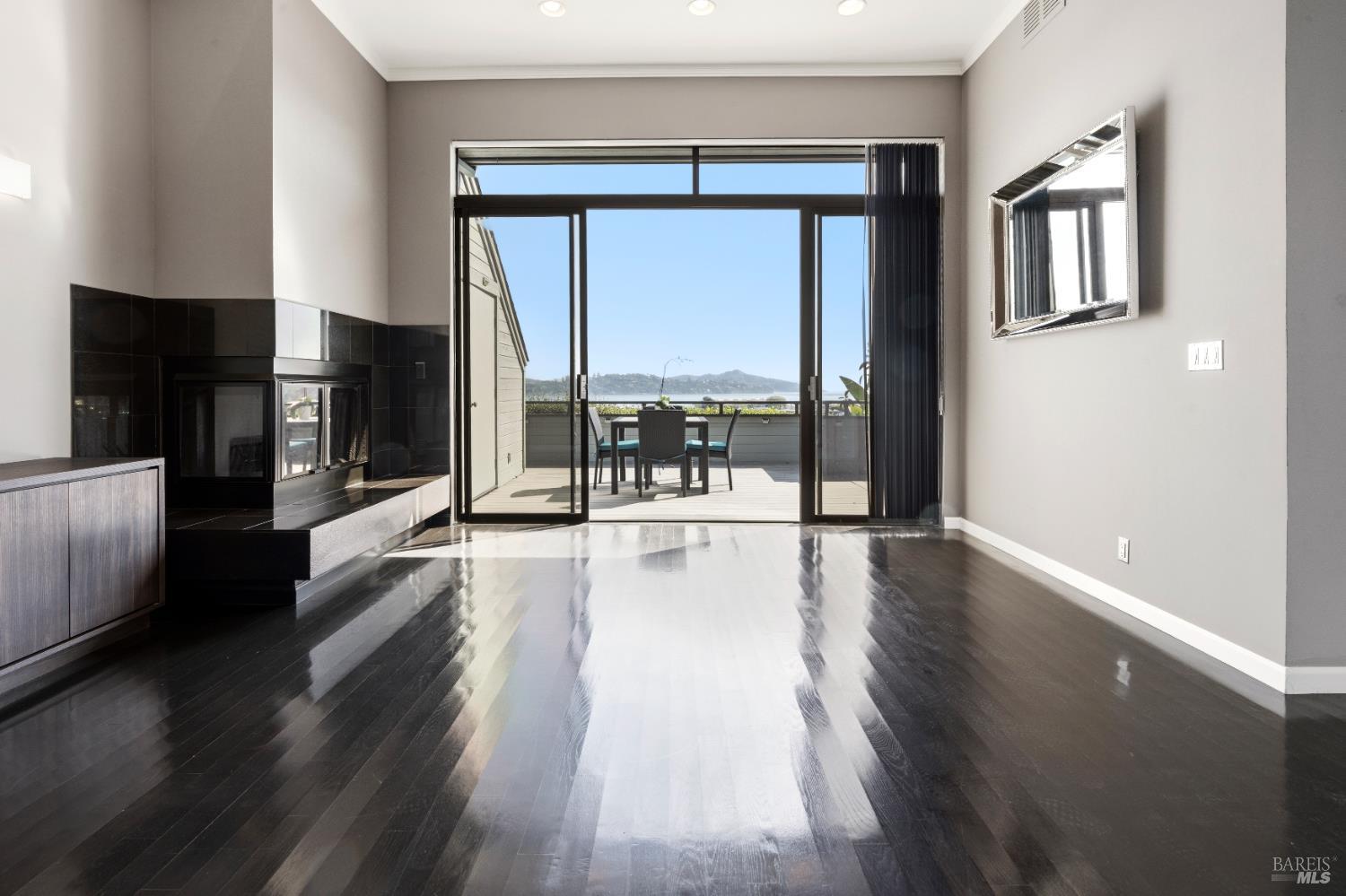 Detail Gallery Image 26 of 46 For 846 Olima St, Sausalito,  CA 94965 - 2 Beds | 2/1 Baths