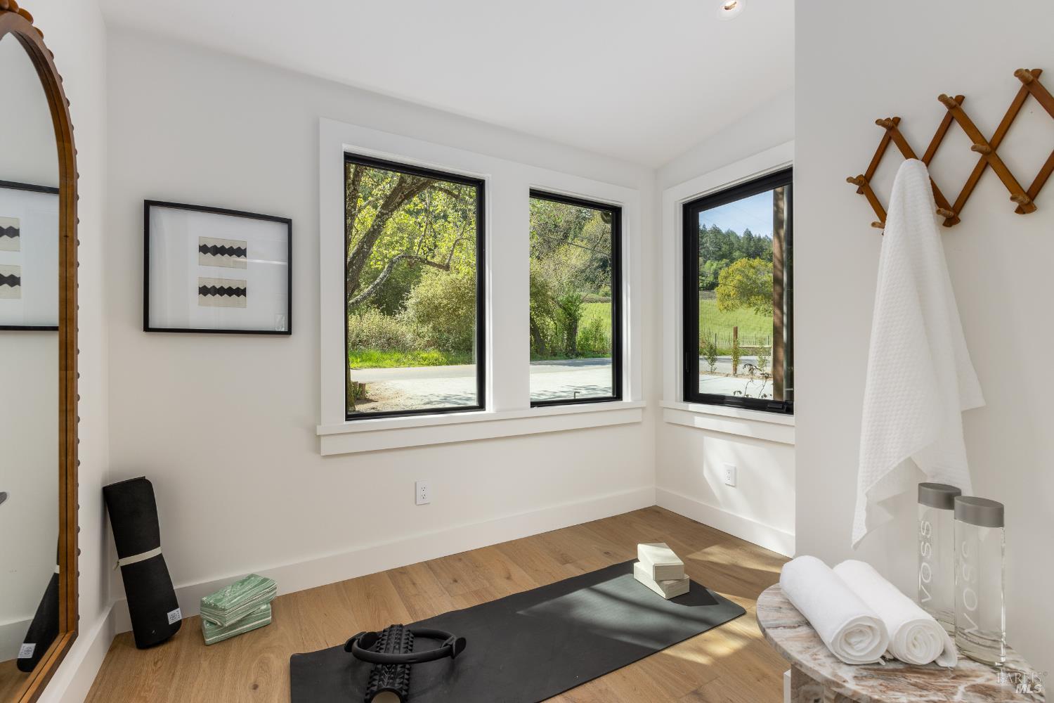 Detail Gallery Image 21 of 47 For 2998 W Dry Creek Rd, Healdsburg,  CA 95448 - 3 Beds | 3 Baths