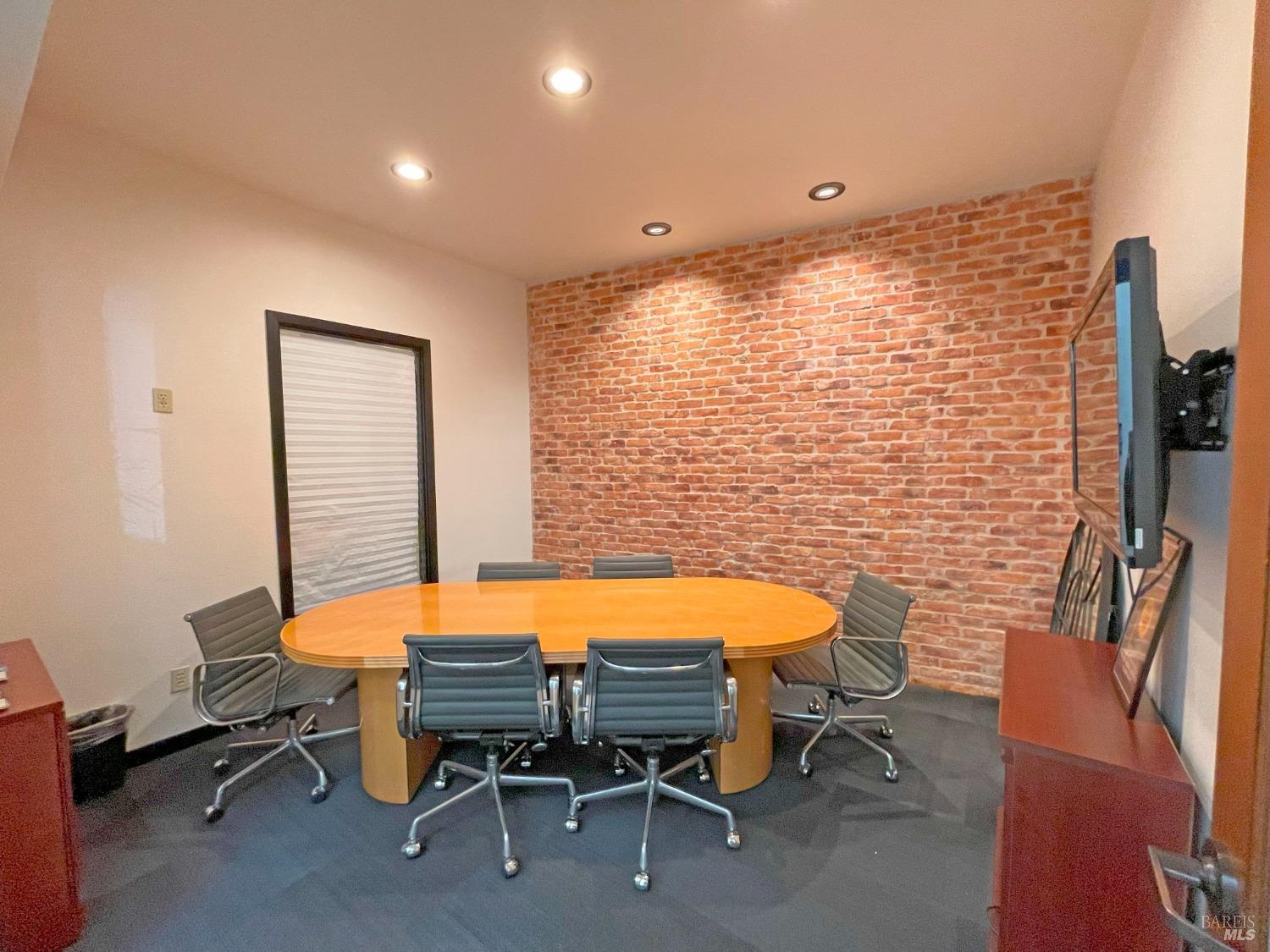 Detail Gallery Image 29 of 37 For 1617 4th St, Santa Rosa,  CA 95404 - – Beds | – Baths