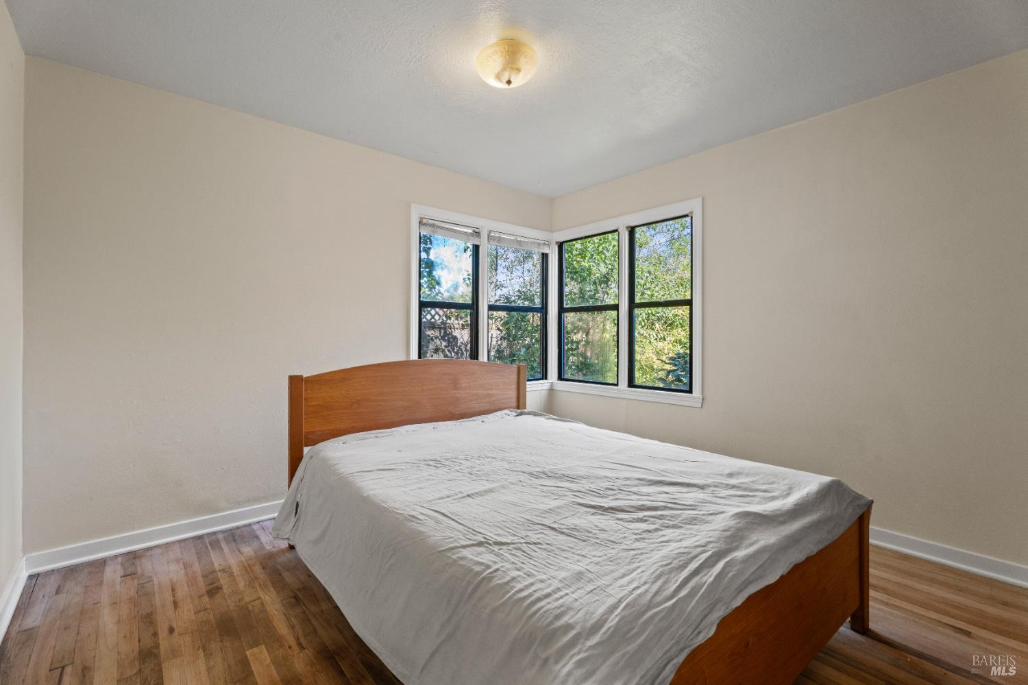 Detail Gallery Image 10 of 17 For 106 Gardens Ave, Ukiah,  CA 95482 - 2 Beds | 1 Baths