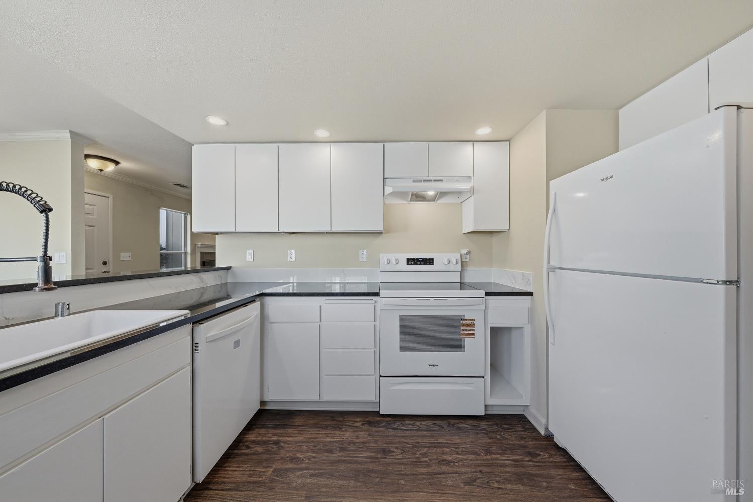 Detail Gallery Image 19 of 48 For 101 Marina Dr, Lakeport,  CA 95453 - 2 Beds | 1/1 Baths