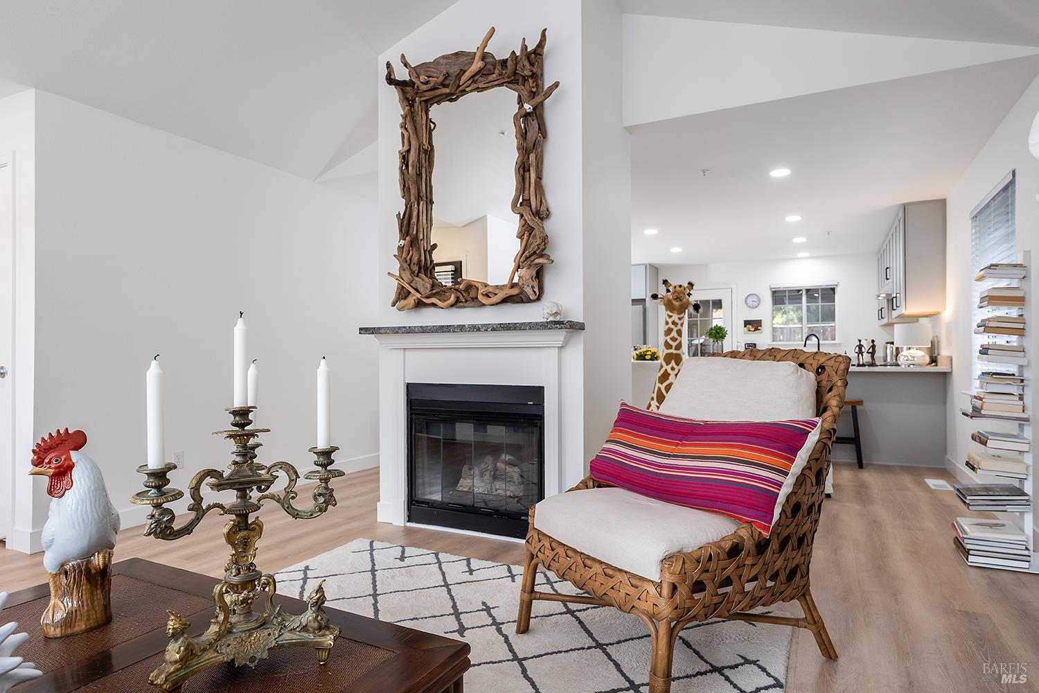 Detail Gallery Image 23 of 51 For 435 University St, Healdsburg,  CA 95448 - 4 Beds | 4 Baths