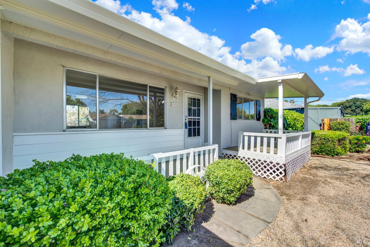 Detail Gallery Image 4 of 31 For 315 Hamilton Dr, Fairfield,  CA 94533 - 2 Beds | 1 Baths