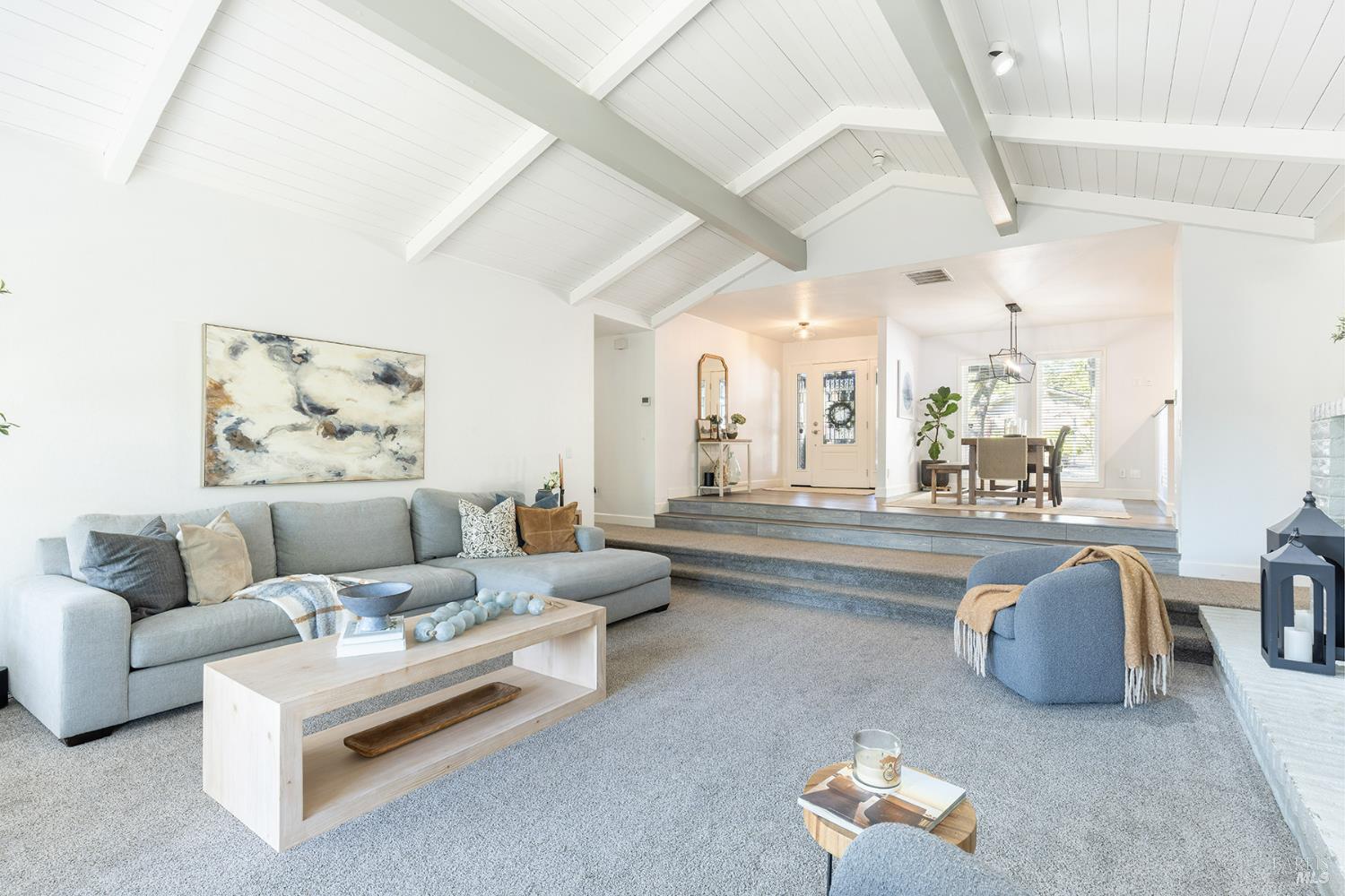 Detail Gallery Image 9 of 46 For 19 Inverness Dr, Napa,  CA 94558 - 3 Beds | 2/1 Baths