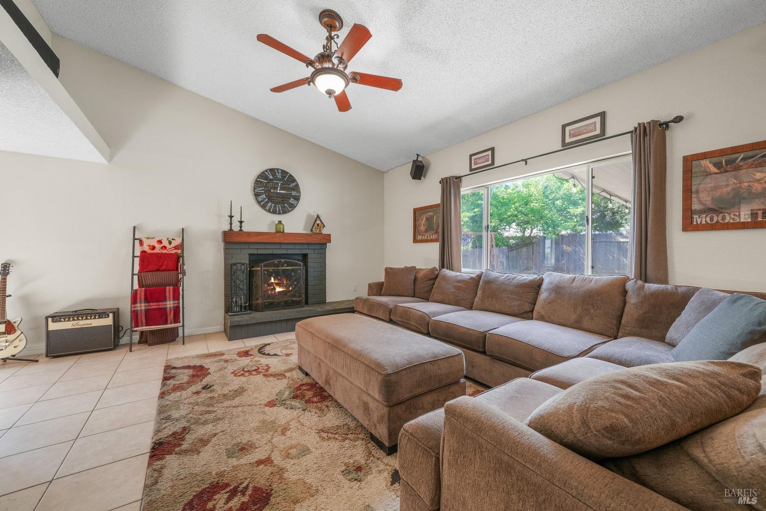 Detail Gallery Image 18 of 39 For 384 Dublin Way, Vacaville,  CA 95688 - 3 Beds | 2/1 Baths