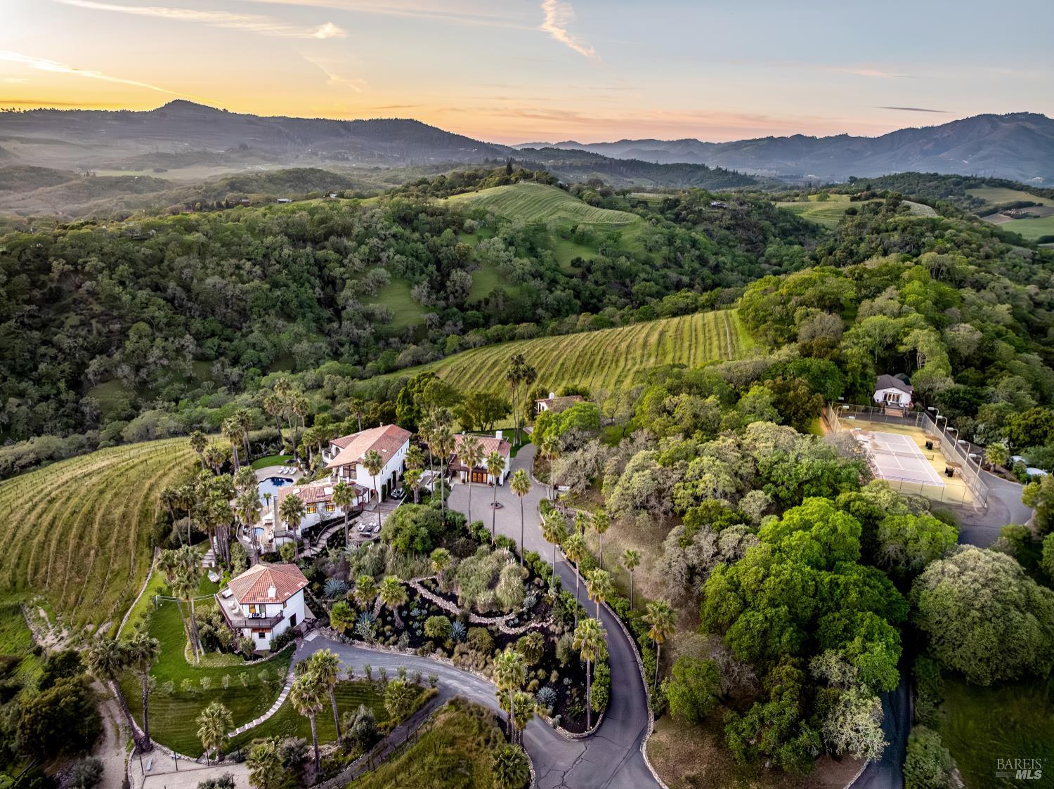 Detail Gallery Image 55 of 56 For 4377 Warm Springs Rd, Glen Ellen,  CA 95442 - 4 Beds | 8/2 Baths